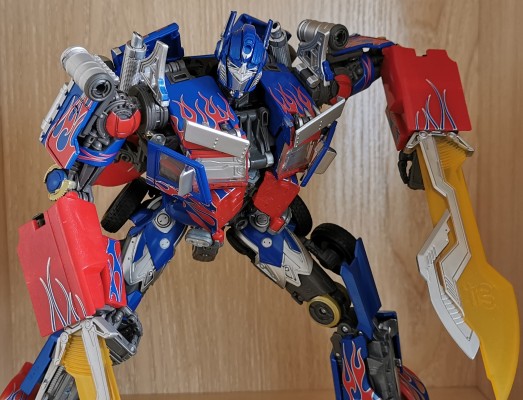 变形金刚MP系列 MPM-4 变形金刚 擎天柱