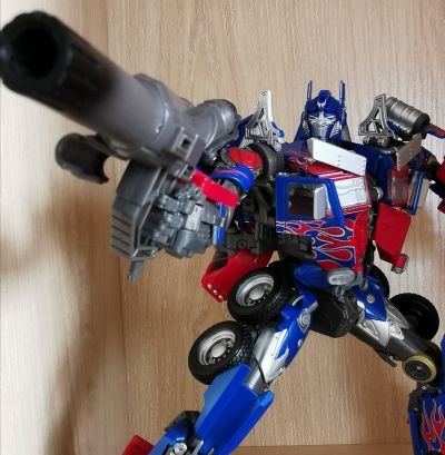 变形金刚MP系列 MPM-4 变形金刚 擎天柱