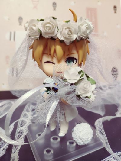 粘土人#1051 Fate / Grand Order 	亚瑟・潘德拉贡 灵衣开放-白玫瑰-