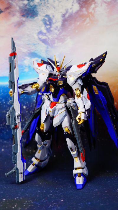 METAL BUILD 机动战士高达SEED Destiny ZGMF-X20A 强袭自由高达