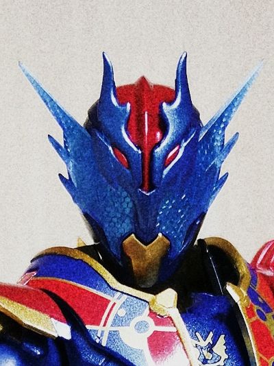 S.H.Figuarts 假面骑士巫骑 火焰魔龙形态