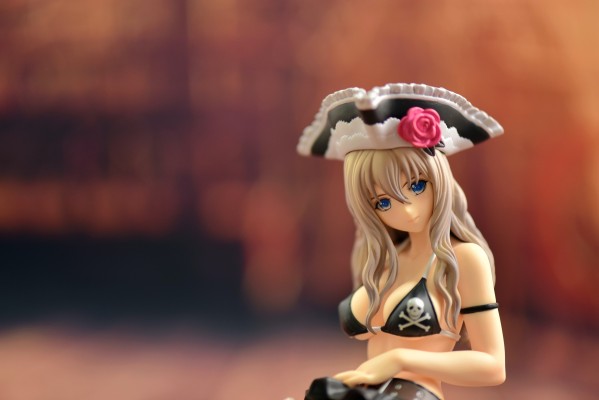 绝海的女豹 贝露贝特