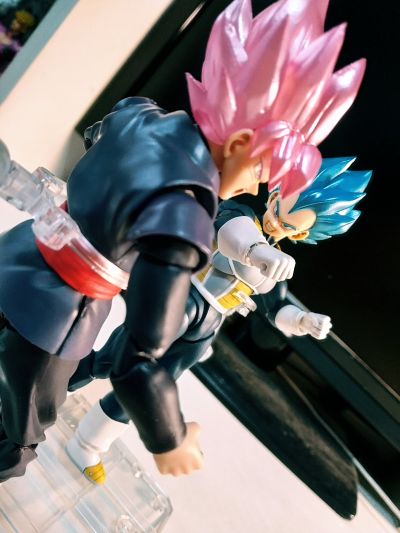 S.H.Figuarts 龙珠超 超级赛亚人桃红 扎马斯/黑悟空 活动独家配色版