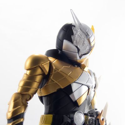 S.H.Figuarts  假面骑士创骑 实验形态  （兔子巨龙形态）