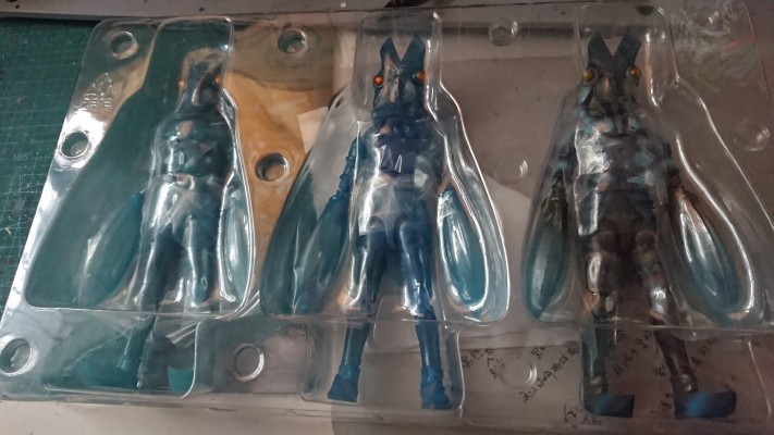 S.H.Figuarts   巴尔坦星人 分身套装