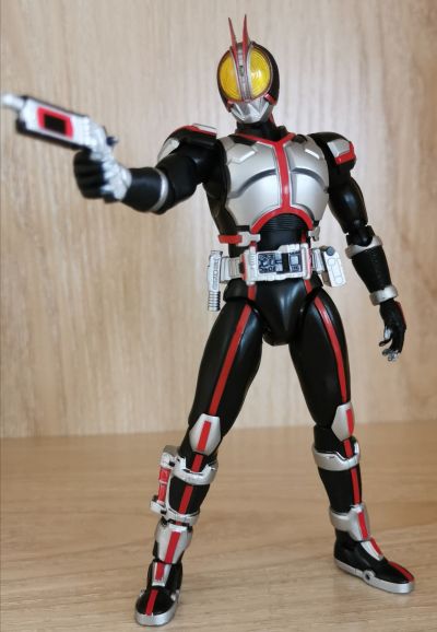 S.H.Figuarts 假面骑士555