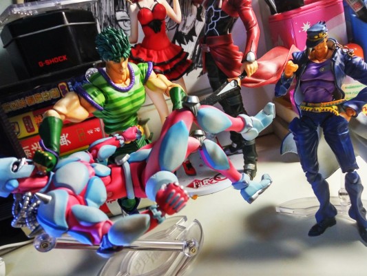 超像可动 JOJO的奇妙冒险 第四部 不灭钻石 疯狂钻石