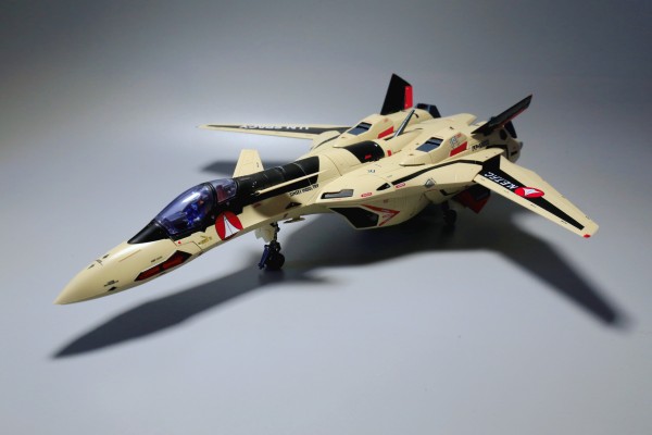 DX超合金 超时空要塞Plus YF-19 全装备型