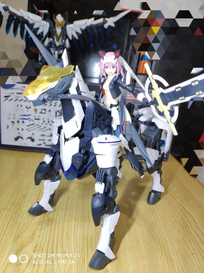 掌上尺寸少女 机甲少女 短剑