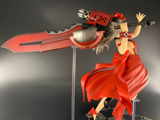 噬神者2 	艾莉莎・伊莉妮琪娜・奥美拉 深紅纪念礼服Ver.