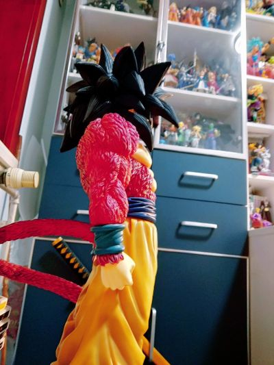 巨型系列 龙珠GT 孙悟空 超级赛亚人4 特别配色版