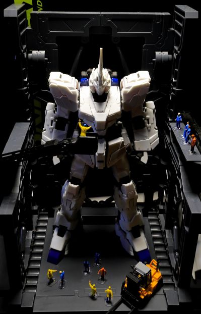 RG 1/144  高达基地专属商品 RX-0 独角兽高达 TWC版