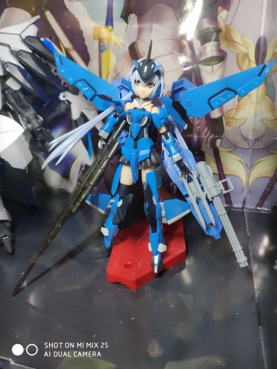 掌上尺寸少女 机甲少女 短剑