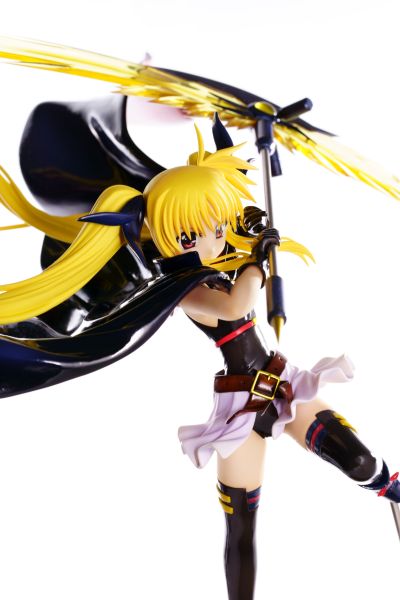 魔法少女奈叶 The MOVIE 1st 菲特・泰斯塔罗沙 -PHANTOM MINDS-