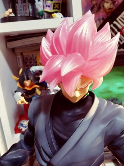 巨型系列  黑悟空（超级赛亚人桃红）