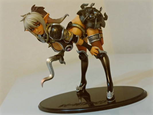 ExcellentModelCORE 女皇之刃 历战的佣兵 艾奇多娜 Dark Color ver.