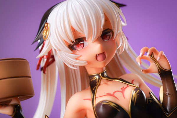 大褐色时代 褐色旗袍娘 菲琳娜·瓦尔