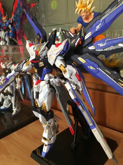 METAL BUILD 机动战士高达SEED DESTINY ZGMF-X20A 强袭自由高达 魂蓝版