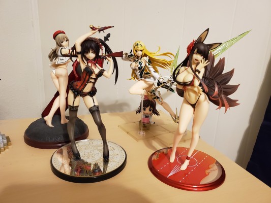 噬神者2 	艾莉莎・伊莉妮琪娜・奥美拉 白泳装版