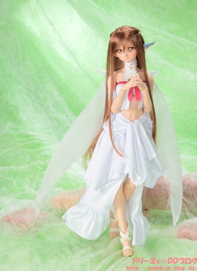 Dollfie Dream DD 刀剑神域 亚丝娜 蒂塔妮亚