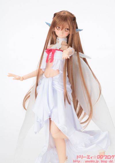Dollfie Dream DD 刀剑神域 亚丝娜 蒂塔妮亚