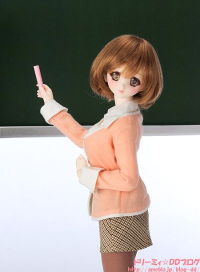 Dollfie Dream Sister DDS 放课后秋叶原女孩 莉可老师