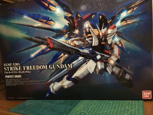 PG 机动战士高达SEED DESTINY  强袭自由高达