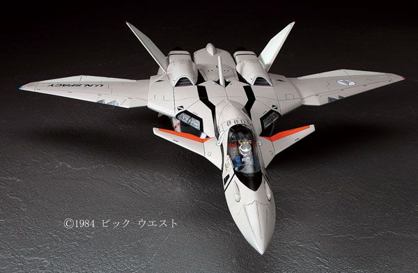 超时空要塞plus 1/72 VF-11B Thunderbolt