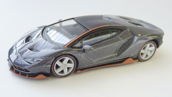 1/64 兰博基尼 Centenario 黑色/橘色