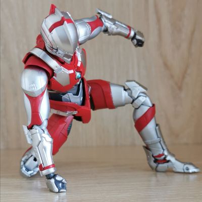 S.H.Figuarts 机动奥特曼 奥特曼装甲 -动画版-