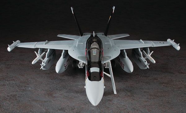 1/48 美国 EA-18G电子战机 咆哮者