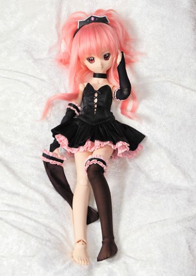 迷你Dollfie Dream MDD 零之使魔 露易丝·法兰西斯·露·布朗·杜·拉·瓦利埃尔