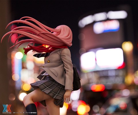 DARLING in the FRANXX 零二 校服