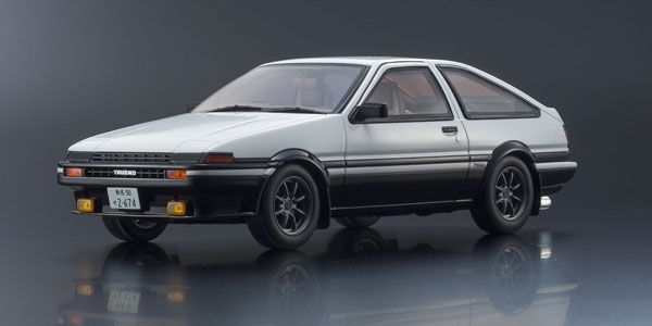 KYOSHO 原创 1/18 新剧场版 头文字D 丰田 Sprinter Trueno AE86 ＆ 藤原拓海手办