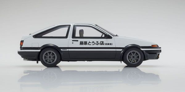 KYOSHO 原创 1/18 新剧场版 头文字D 丰田 Sprinter Trueno AE86 ＆ 藤原拓海手办