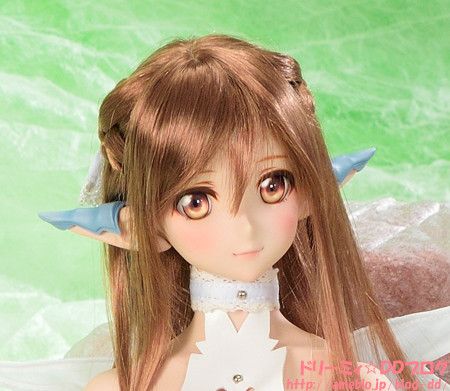 Dollfie Dream DD 刀剑神域 亚丝娜 蒂塔妮亚