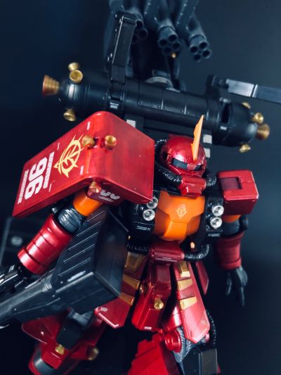 HG 1/144 机动战士高达 雷霆宙域 MS-06R 精神力扎古（高达雷霆宙域 Ver.）