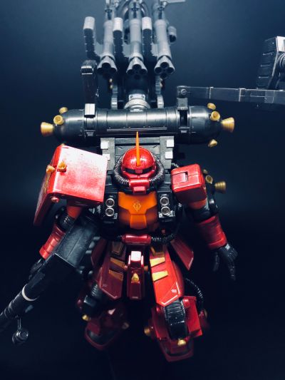 HG 1/144 机动战士高达 雷霆宙域 MS-06R 精神力扎古（高达雷霆宙域 Ver.）