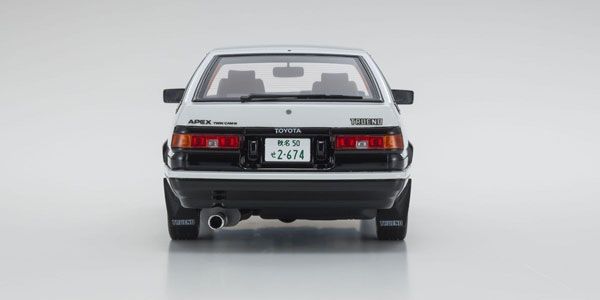 KYOSHO 原创 1/18 新剧场版 头文字D 丰田 Sprinter Trueno AE86 ＆ 藤原拓海手办