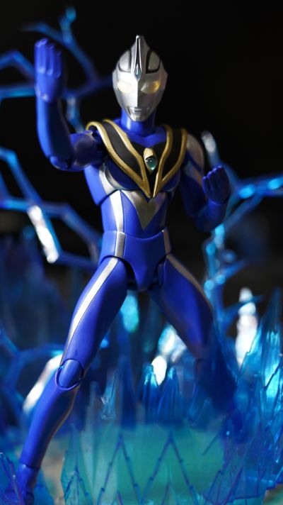 ULTRA-ACT 盖亚奥特曼 阿古茹奥特曼(V2)