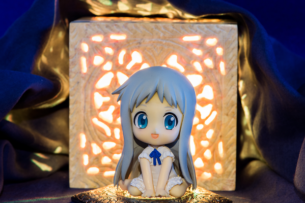 座敷娘 我们仍未知道那天所看见的花的名字。  本间芽衣子 