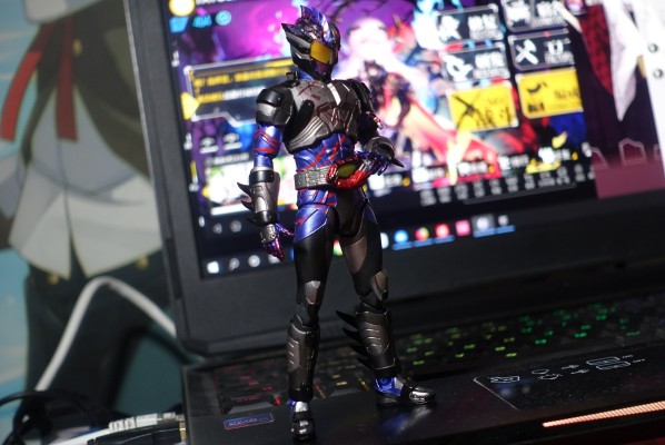 S.H.Figuarts   假面骑士亚马逊尼奥 （Amazon.co.jp独家版）