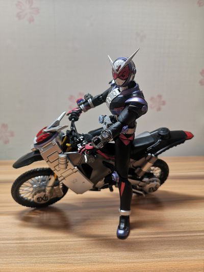 S.H.Figuarts 假面骑士时王 强袭摩托 与 时间剑枪／时间弓斧套装