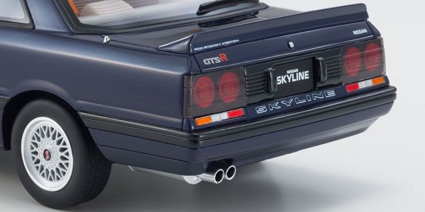 原创 1/18 武士系列 尼桑 Skyline GTS-R (蓝色)