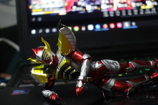 S.H.Figuarts 假面骑士巴隆 香蕉武装