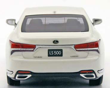 1/43 雷克萨斯 LS500 (声波石英/白珍珠)