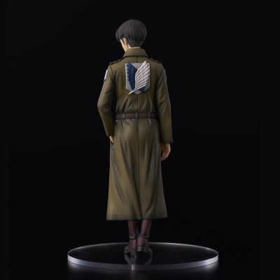 进击的巨人 利维尔 大衣