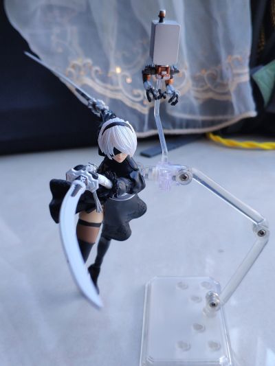 Bring Arts 尼尔:自动人形 2B&机械生命体042 2.0