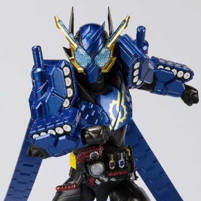 S.H.Figuarts 假面骑士：创骑 假面骑士创骑 双坦形态