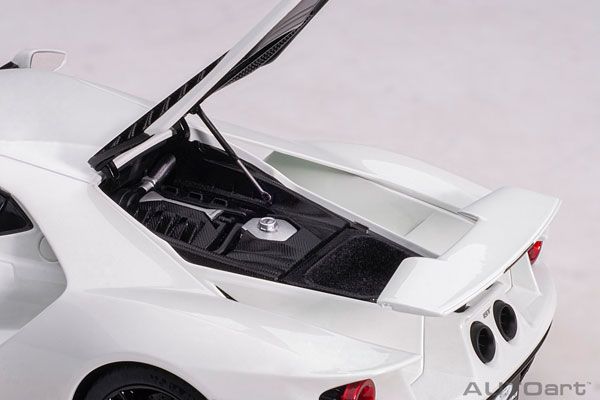 1/18 福特 GT 2017 白色